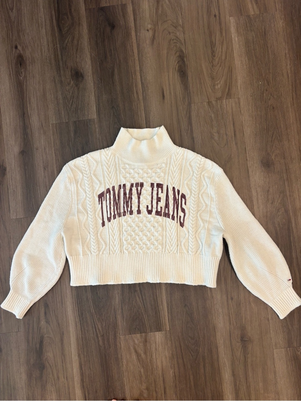 Tommy Hilfiger Cream Cable-Knit Turtleneck with Maroon Logo